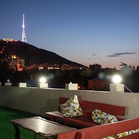 Guest House Sky Plus Tbilisi Eksteriør bilde